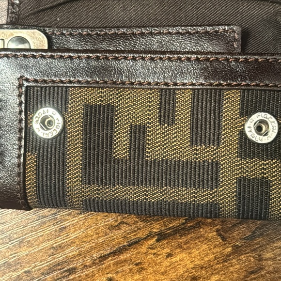 FENDI KeyHolder - Picture 7 of 16